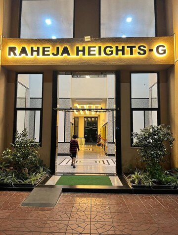 2 BHK Apartment For Rent in K Raheja Heights, Malad East