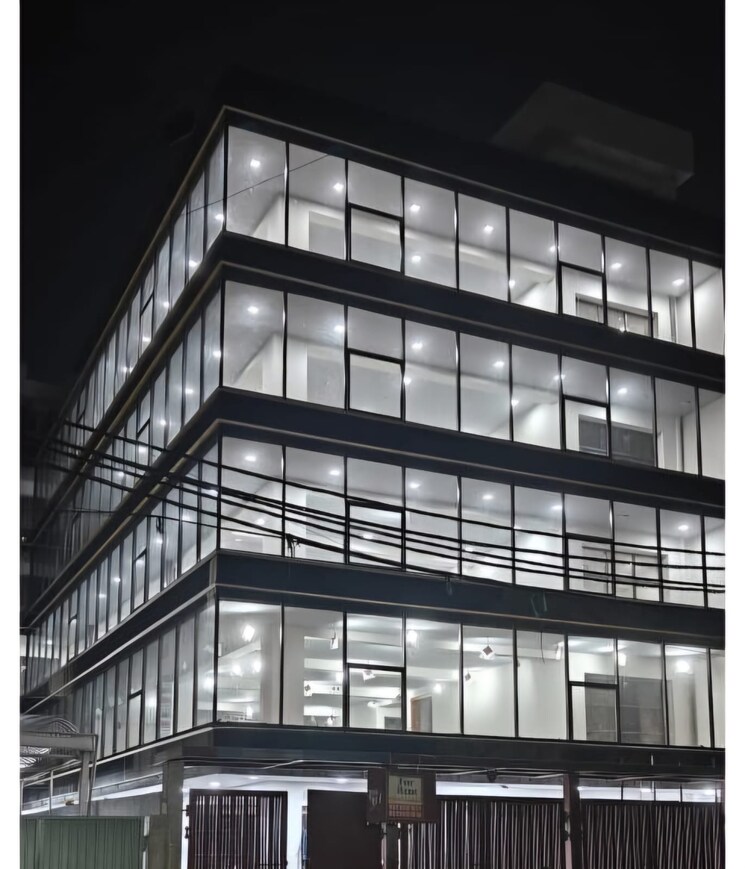 Team Area, okhla industrial estate phase 2 Commercial Office Space 3000 Sq.Ft. In Okhla Industrial Estate Phase 2 Delhi 8461359