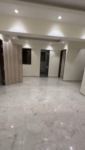 2 BHK Apartment For Sale in Kandivali East