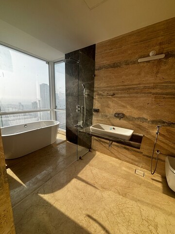 Attached Bathroom in 3.5 BHK Apartment at Marathon Monte South, Byculla West – for Rent