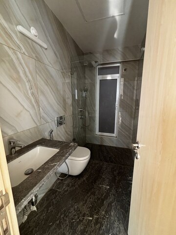 Attached Bathroom in 3.5 BHK Apartment at Marathon Monte South, Byculla West – for Rent