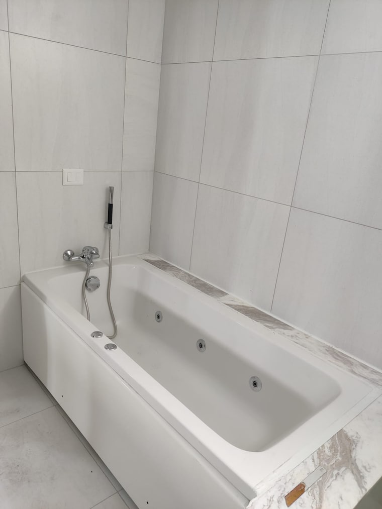 Bathroom, tata-primanti-executive-floors 4 Bedroom 3250 Sq.Ft. Independent House In Sector 72 Gurgaon 8461449