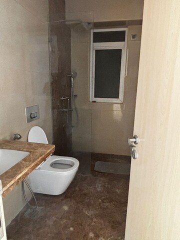 Bathroom in 3.5 BHK Apartment at Marathon Monte South, Byculla West – for Rent