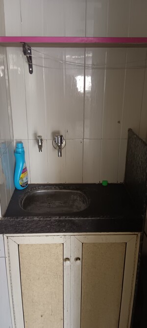  Shop For Sale in Thane West