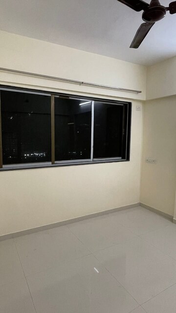 Master Bedroom in 2 BHK Apartment at Mohini Grace CHS, Andheri West – for Rent