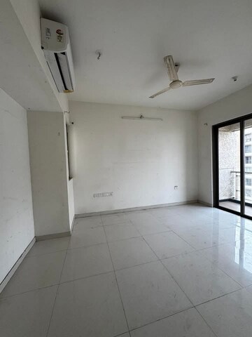 Bathroom in 2 BHK Apartment at KM Horizon Flora, Ghodbunder Road – for Rent