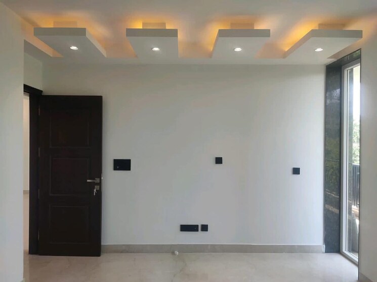 Master Bedroom, bptp-amstoria-country-floor 3.5 Bedroom 2260 Sq.Ft. Builder Floor In Sector 102 Gurgaon 8461489