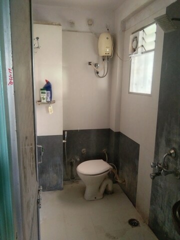 Bathroom in 2 BHK Builder Floor at Manish Nagar – for Rent
