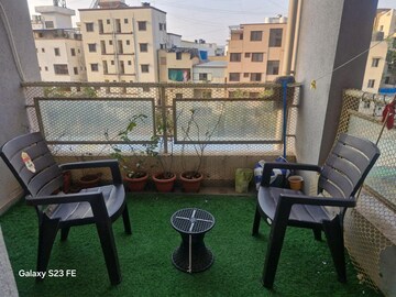 Swimming Pool in 2 BHK Apartment at Alcon Renaissant, Kharadi – for Rent