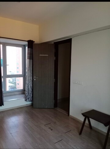 Master Bedroom in 2 BHK Apartment at DB Orchid Woods, Goregaon East – for Sale
