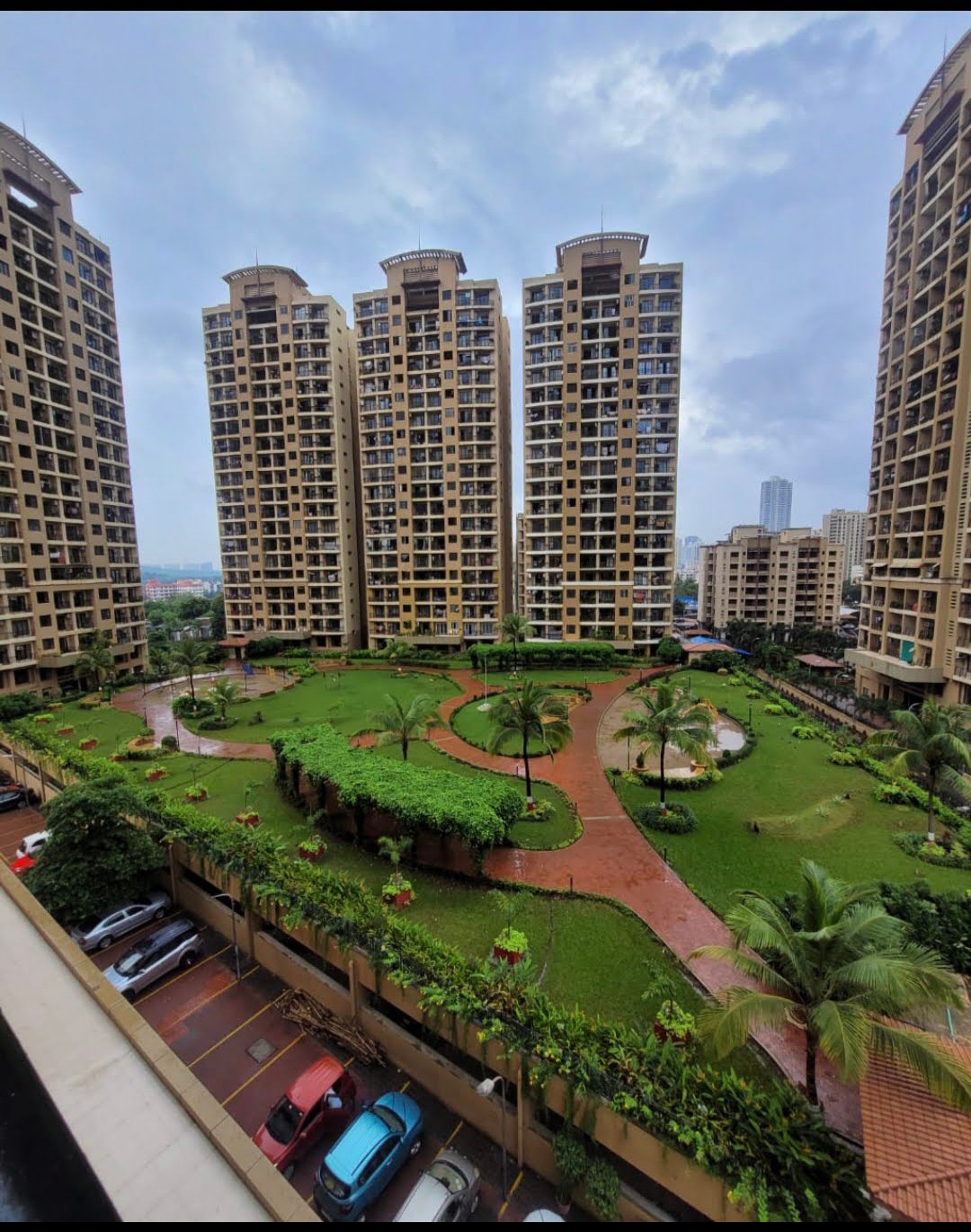 2 BHK + Extra Room Apartment For Sale in K Raheja Heights
