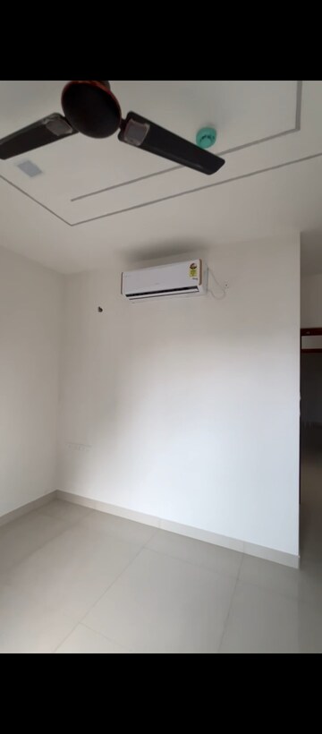 Master Bedroom in 3.5 BHK Apartment at Prestige Tranquil, Kokapet – for Rent