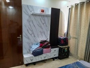 Furnished Amenities in 2.5 BHK Builder Floor at Paschim Vihar – for Sale