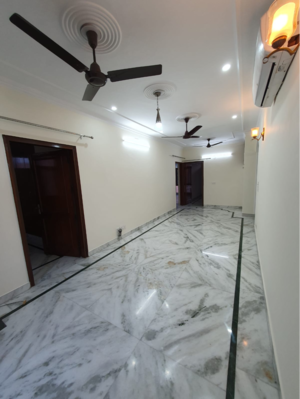 Room in 3 BHK Builder Floor at Boutique Residential Apartments G-88, Saket – for Sale