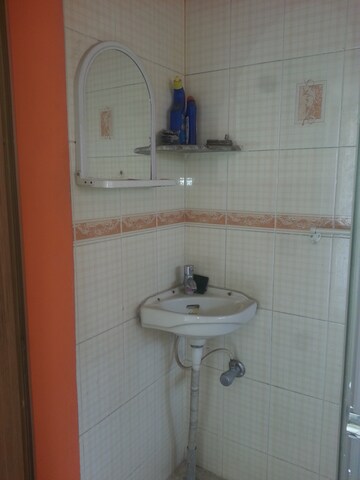 Bathroom in 1 RK Independent House at Rt Nagar – for Rent