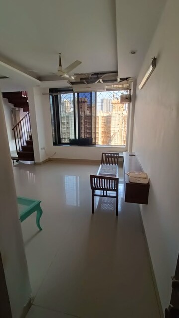 Master Bedroom in 3 BHK Apartment at Duplex Heights, Andheri West – for Rent