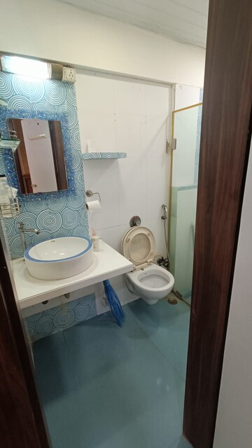 Bathroom in 3 BHK Apartment at Duplex Heights, Andheri West – for Rent