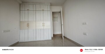 Furnished Amenities in 3 BHK Apartment at Hiranandani Fortune City, New Panvel – for Rent