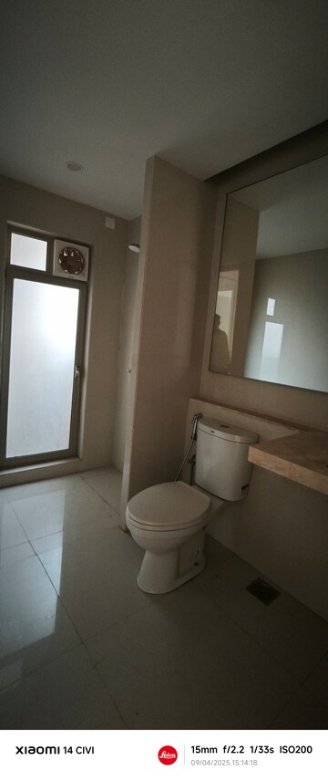 Furnished Amenities in 3 BHK Apartment at Hiranandani Fortune City, New Panvel – for Rent