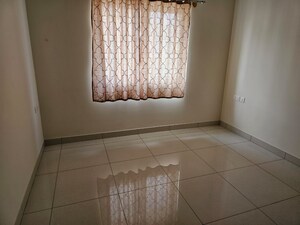 Room in 1 BHK Apartment at Sobha Lake Garden, Kr Puram – for Sale