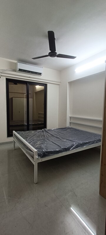 Bedroom in 2 BHK Apartment at Diamond Park, Santacruz East – for Rent