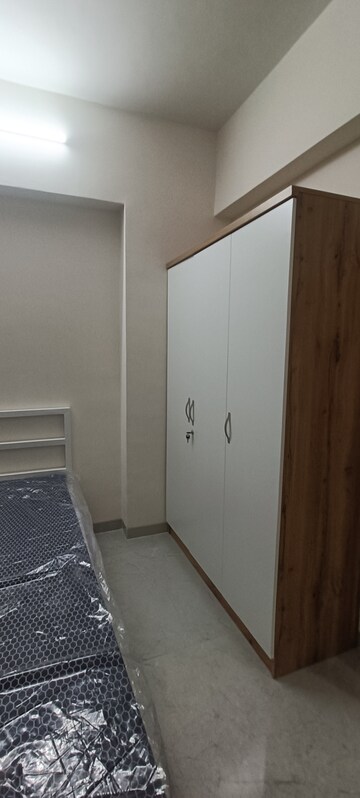 Master Bedroom in 2 BHK Apartment at Diamond Park, Santacruz East – for Rent