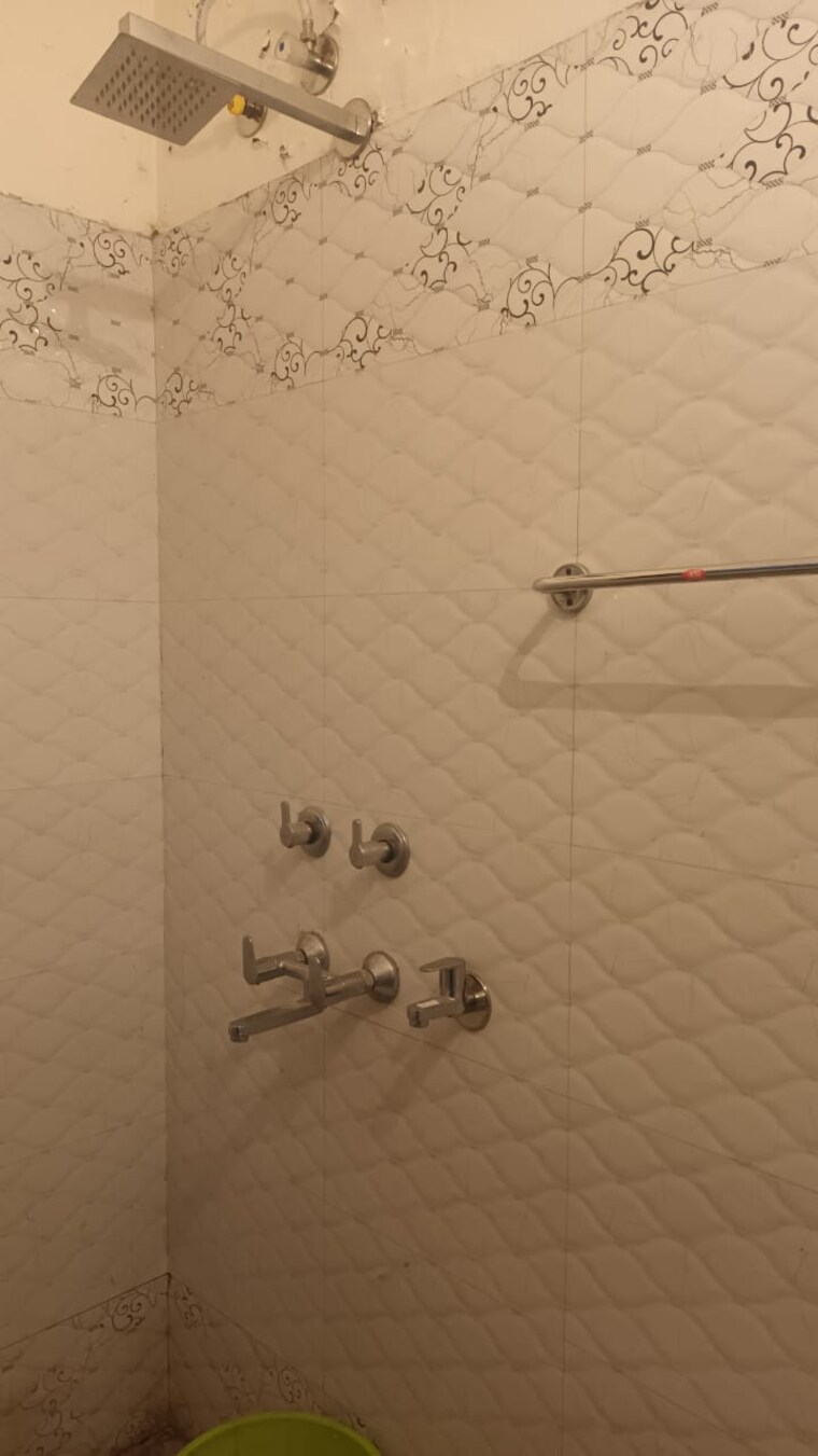 Bathroom, sunny enclave 4 Bedroom 139 Sq.Yd. Independent House In Sunny Enclave Mohali 8461895