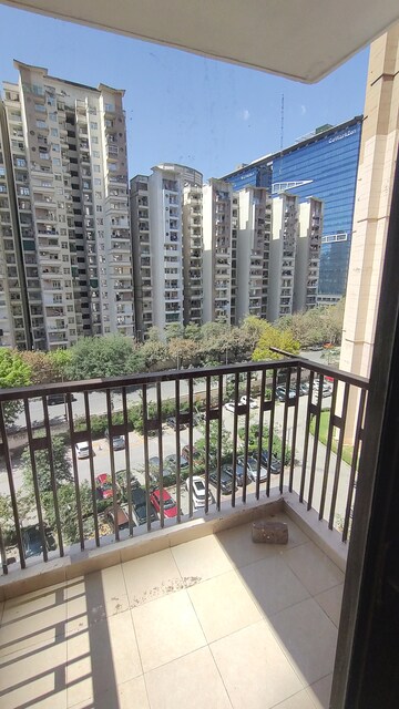 2.5 BHK Apartment For Rent in Logix Blossom County, Sector 137