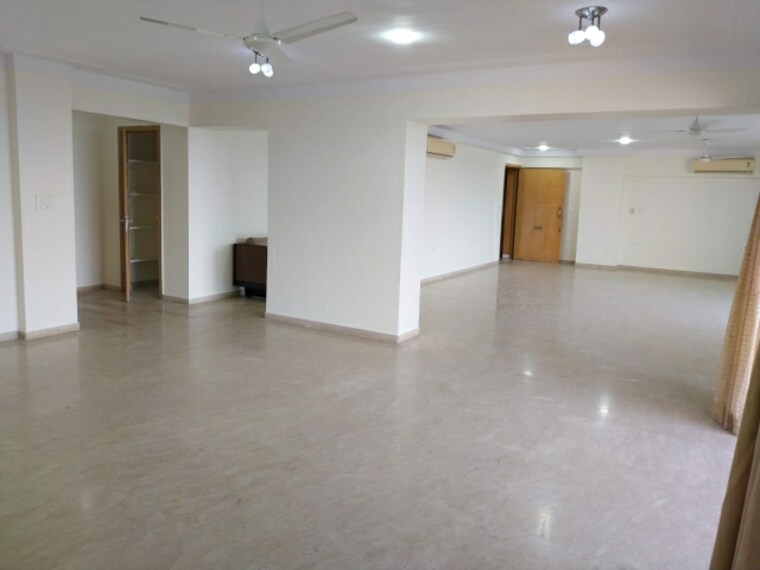 Living Room, hiranandani-gardens-tivoli 4 Bedroom 4000 Sq.Ft. Apartment In Powai Mumbai 8461967