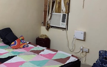 1 RK Builder Floor For Rent in Sector 28