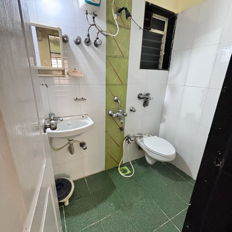 Bathroom, shree-om-jay-maheshwar 1 Bedroom 651 Sq.Ft. Apartment In Kandarpada Mumbai 8462073