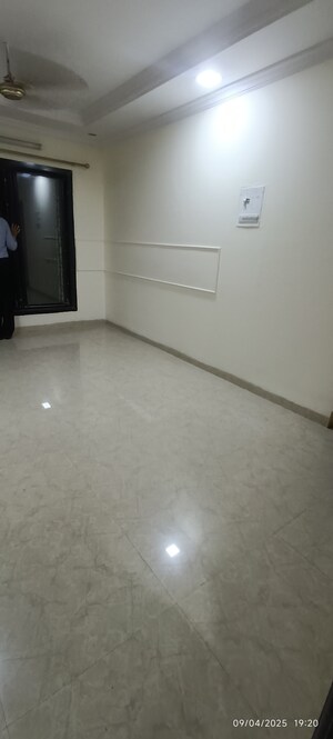 Room in 1 BHK Apartment at Nerul Sector 20 – for Sale