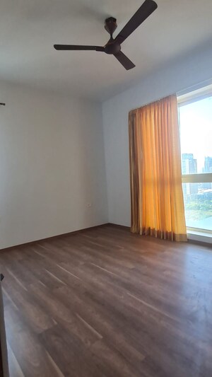 Master Bedroom in 3 BHK Apartment at DLF Richmond Park, Sector 43 – for Sale