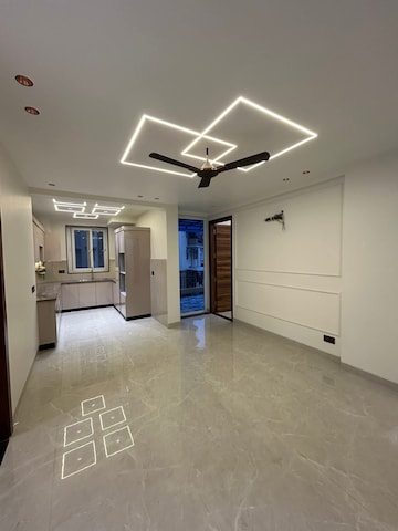 Master Bedroom in 4 BHK Apartment at Karuna Vihar Apartments, Sector 18 Dwarka – for Rent