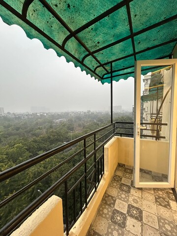 Balcony in 4 BHK Apartment at Karuna Vihar Apartments, Sector 18 Dwarka – for Rent