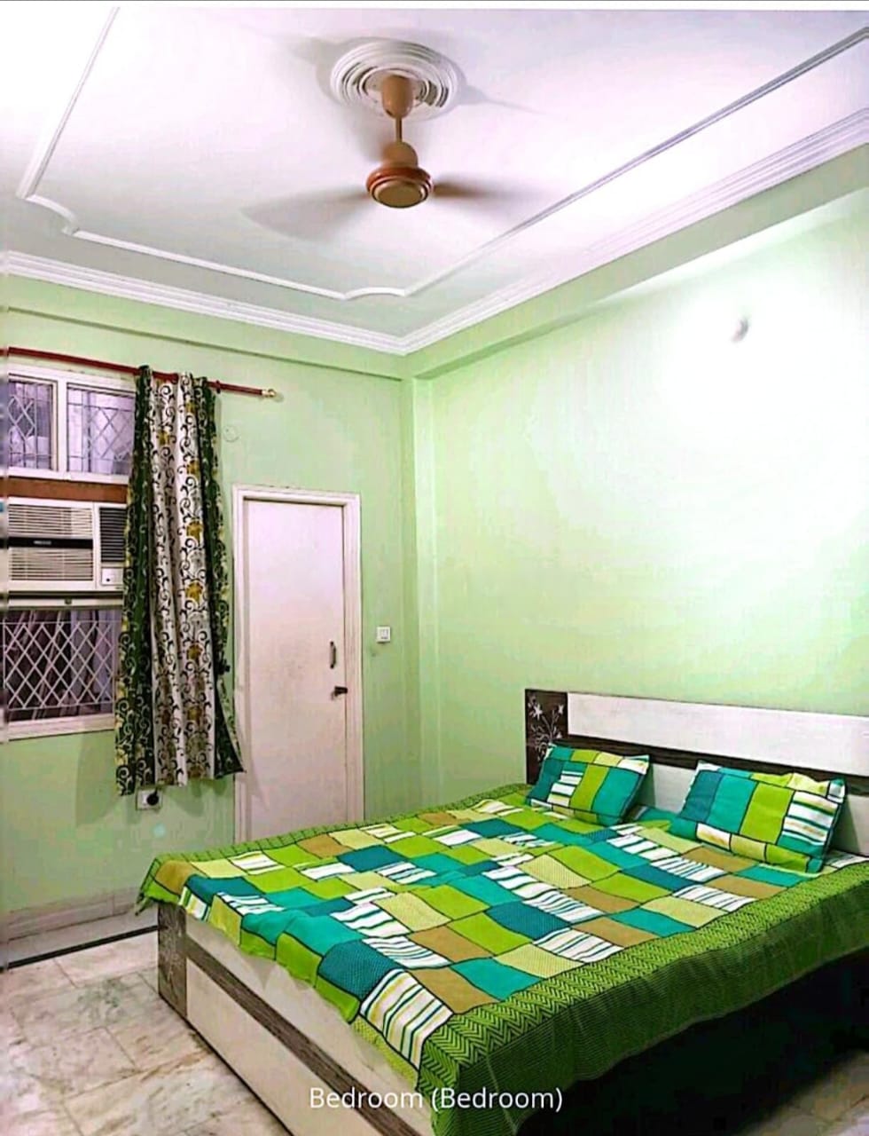 2 BHK + Study Room Apartment For Sale in Rishabh Iris Tower