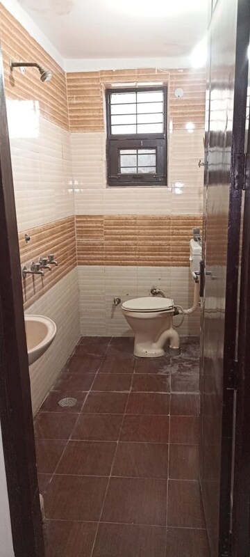 Bathroom in 3 BHK Builder Floor at Sector 42 – for Sale