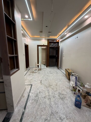 Gym in 4 BHK Apartment at Amrapali Royal, Vaibhav Khand – for Sale