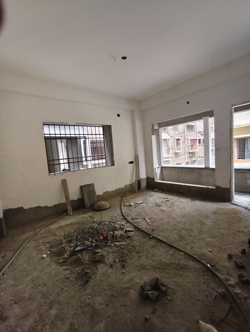 Room in 3 BHK Apartment at Pradhan Nagar – for Sale
