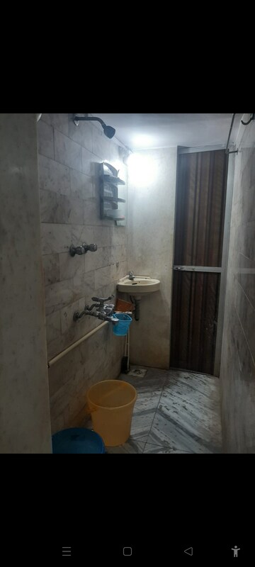 Bathroom in 1.5 BHK Apartment at Adarsh Nagar Society, Worli – for Rent