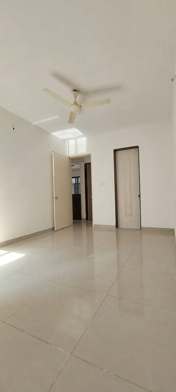 Room in 2 BHK Apartment at Nanded Madhuvanti, Sinhagad Road – for Rent