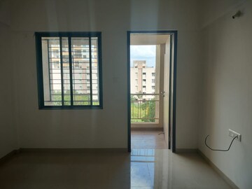 Room in 2.5 BHK Apartment at Natu Golden Trellis, Balewadi – for Sale