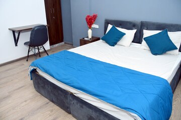 Bedroom in Studio Apartment at Vipul World Floors, Sector 48 – for Rent