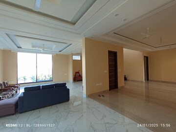Gym in 3 BHK Apartment at Krisumi Waterside Residences, Sector 36a – for Rent