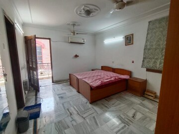 Bedroom in 3 BHK Apartment at MDS Jai Shri, Sector 23 – for Rent
