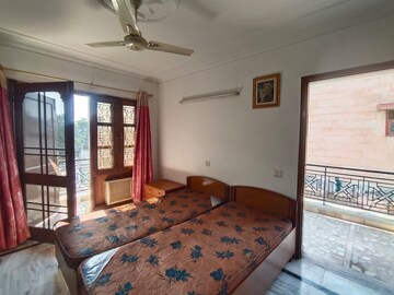 Bedroom in 3 BHK Apartment at MDS Jai Shri, Sector 23 – for Rent