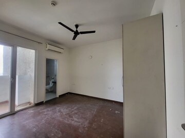 Room in 3 BHK Apartment at Mapsko Mount Ville, Sector 79 – for Rent
