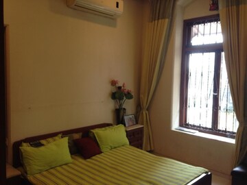 Living Room in 4 BHK Apartment at Girgaon – for Sale
