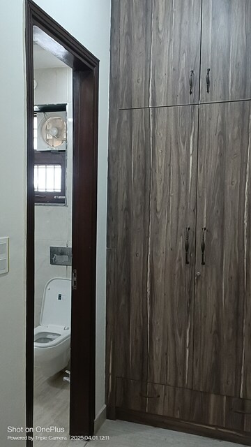 Bathroom in 4 BHK Builder Floor at Ashoka Enclave Faridabad, Sector 34 – for Rent