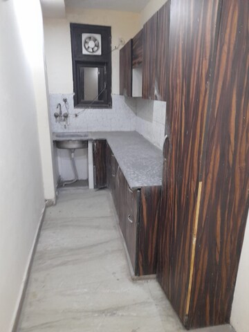 Furnished Amenities in 2 BHK Builder Floor at Govindpuri – for Rent
